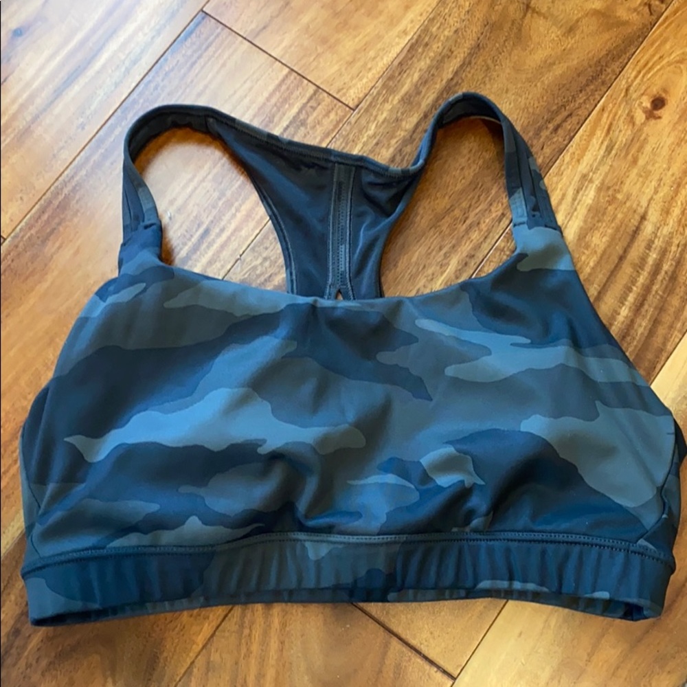 Athleta Camo Sports Bra - Large